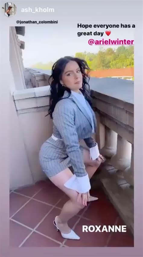 ariel winter twerking|So desperate for attention: Ariel Winter twerks inside a storage。